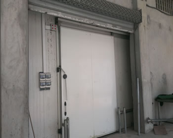 Porte d'une chambre froide